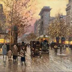 Scène parisienne animée, peinte par Édouard Cortes. Voitures anciennes, tramway et passants sous un ciel crépusculaire.