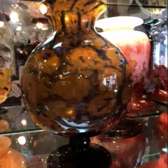 Vase en verre marbré brun et noir, une pièce unique pour une estimation vase Schneider.