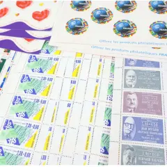 Des timbres français de collection, certains datant de 1990, montrent pourquoi les timbres de collection ne valent plus rien : leur abondance et leur production de masse.