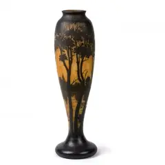 Vase Daum Art Nouveau, scène forestière au coucher du soleil. Une pièce rare pour une estimation vase Daum.