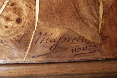 Signature manuscrite de Louis Majorelle à Nancy, gravée sur bois.
