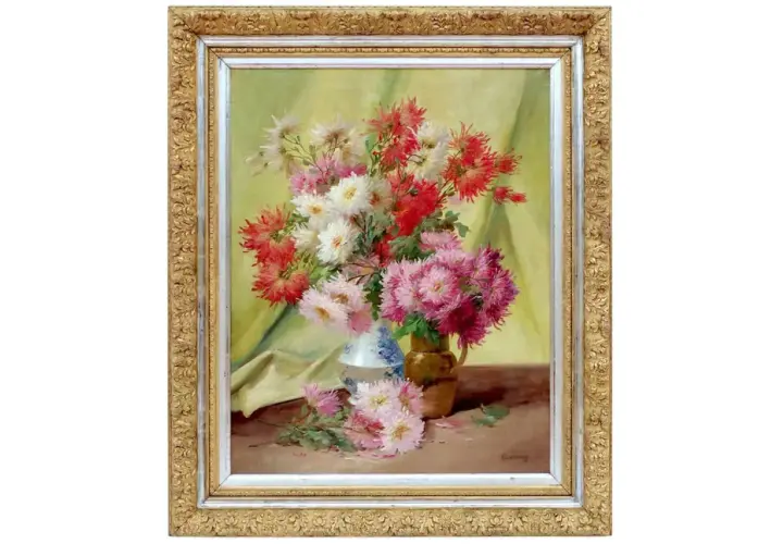 Peintre Godchaux prix : bouquet de chrysanthèmes rouges, blancs et roses dans des vases, sur fond vert.