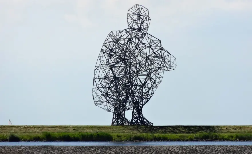 Antony Gormley - Comment décoder ses sculptures et installations ?