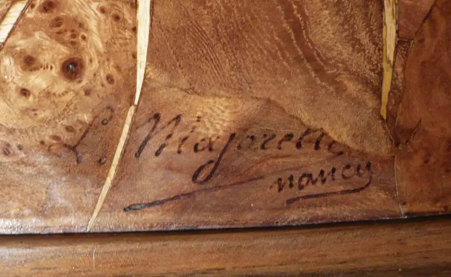 Signature Louis Majorelle - Comment authentifier un meuble ?