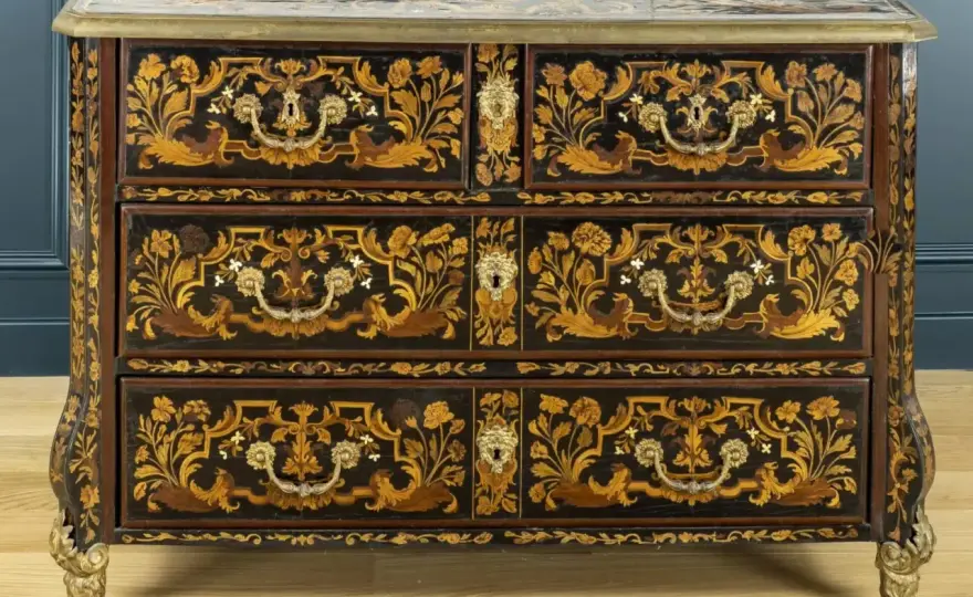 Valeur des meubles anciens - Quelles pièces se vendent encore ?