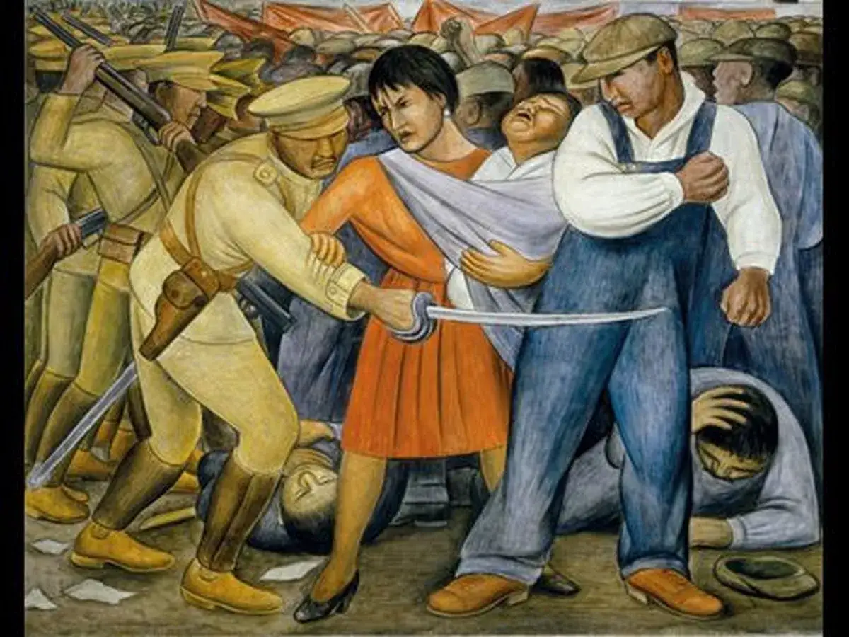 Une sc&egrave;ne dramatique d'une peinture de Diego Rivera : un soldat menace une femme qui prot&egrave;ge un enfant, tandis qu'un ouvrier intervient.