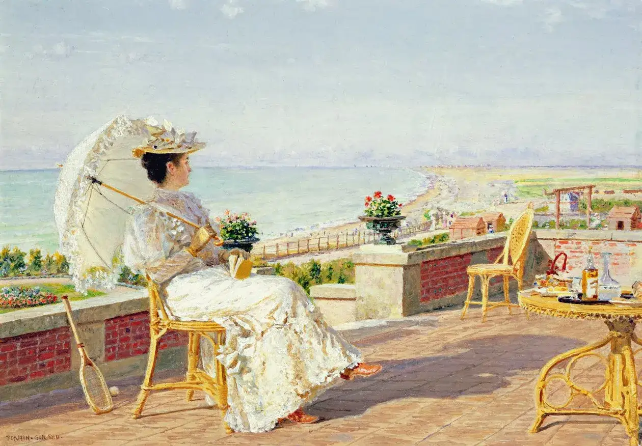 Une femme &eacute;l&eacute;gante, sous un parasol, contemple la mer depuis une terrasse. Une sc&egrave;ne estivale peinte par Firmin Girard.